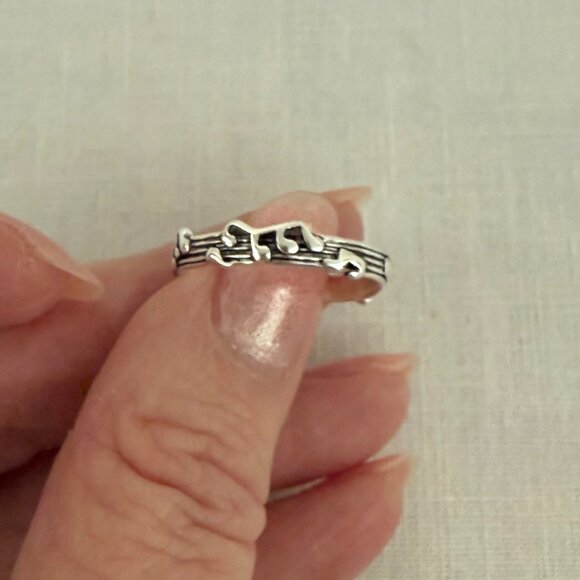 Sterling Silver Plated 925 Adjustable Music Note Ring Unique Staff Design Band M - Picture 3 of 8